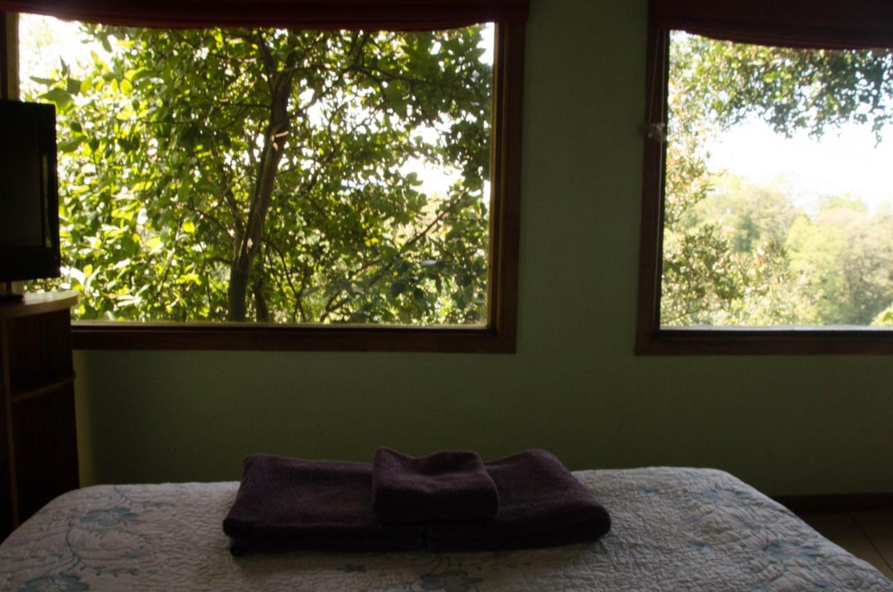 Cabanas Portal Del Rio Villarrica Exterior photo